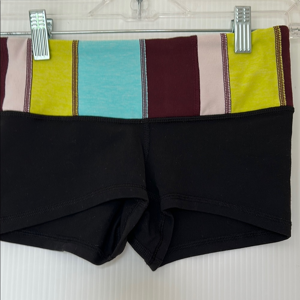 Lululemon Athletica Boogie Shorts SIZE 2